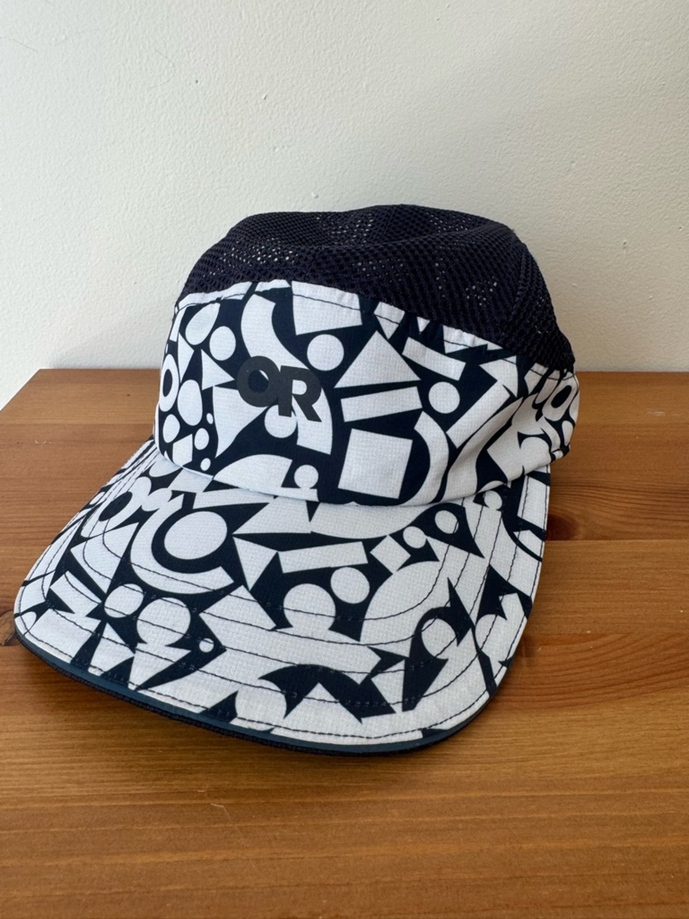 Outdoor Research W’s trail trucker cap